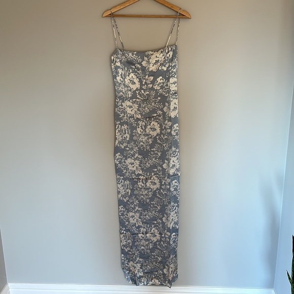 NEW Reformation Frankie Silk Dress  in Porcelain Blue Floral | size 6 - Picture 9 of 13